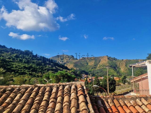 Casa in vendita a Saponara, Sicilia