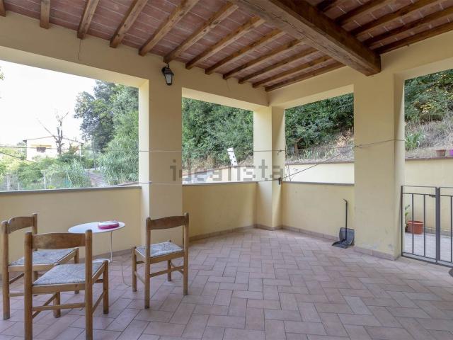 Casa in vendita a Signa, Toscana