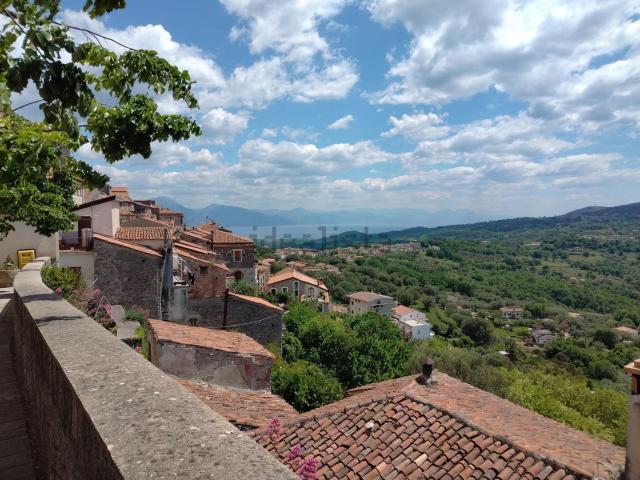 Casa in vendita a Roccagloriosa, Campania