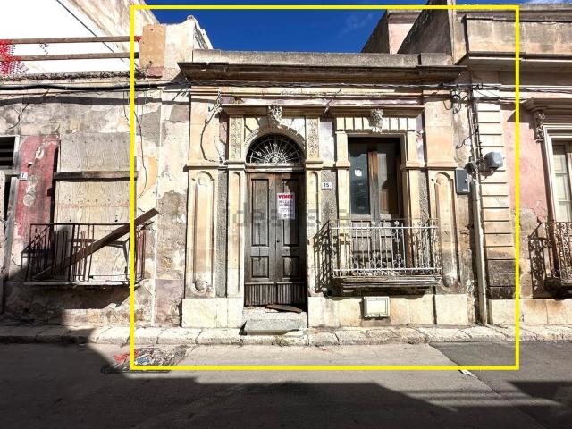 Casa in vendita a Avola, Siracusa