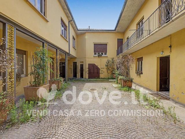 Casa in vendita a Golasecca, Varese