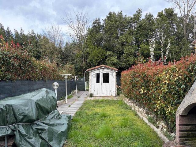 Casa in vendita a Campi Bisenzio, Toscana