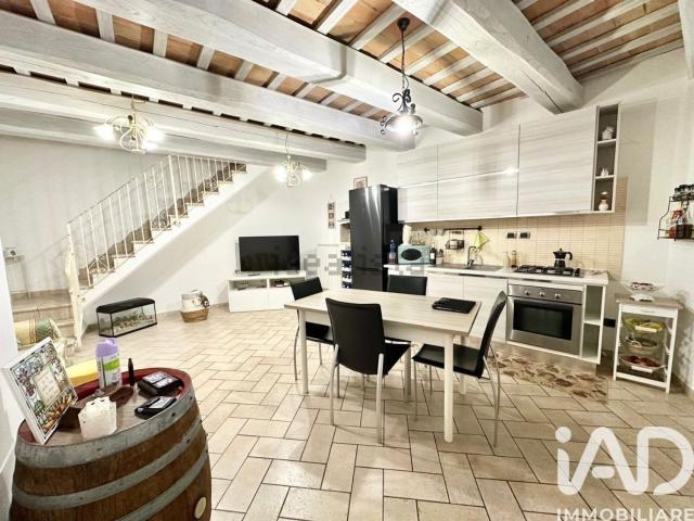 Casa in vendita a Marche, Fermo