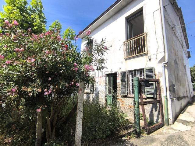 Casa in vendita a Piemonte, Alessandria