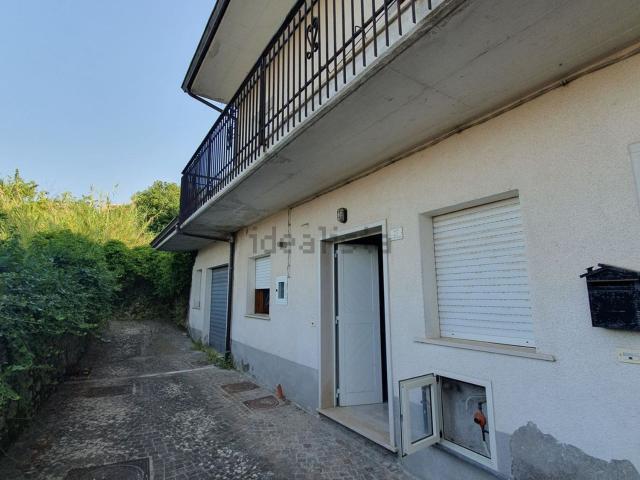Casa in vendita a Torella Dei Lombardi, Campania
