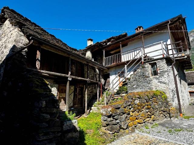 Casa in vendita a Bannio Anzino, Piemonte