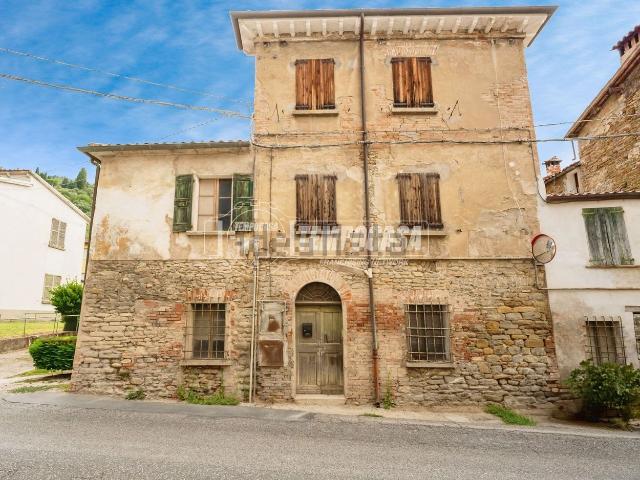 Casa in vendita a Unione della Romagna Faentina, Brisighella