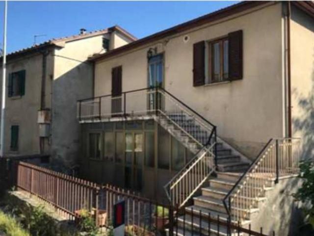 Casa in vendita a Castiglion Fiorentino, Toscana