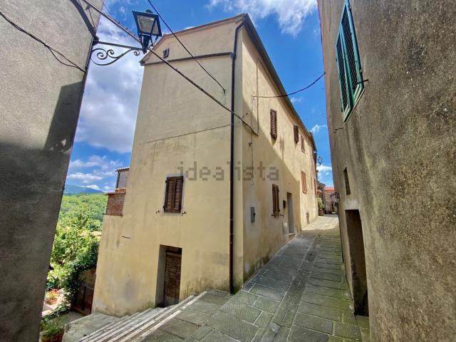 Casa in vendita a Massa Marittima, Toscana