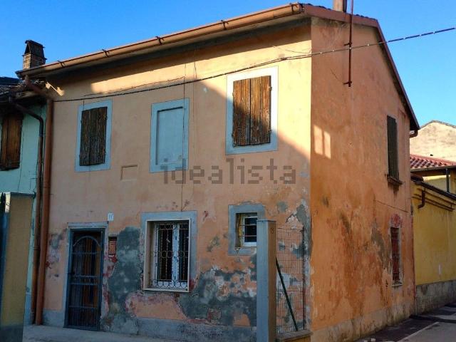Casa in vendita a Soresina, Lombardia
