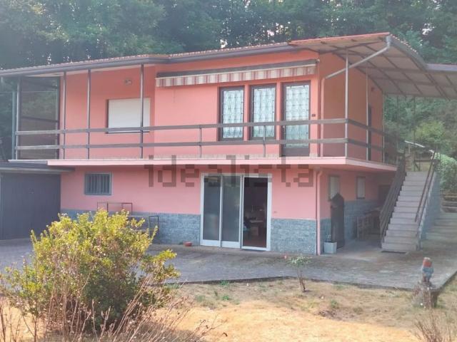 Casa in vendita a Golasecca, Varese