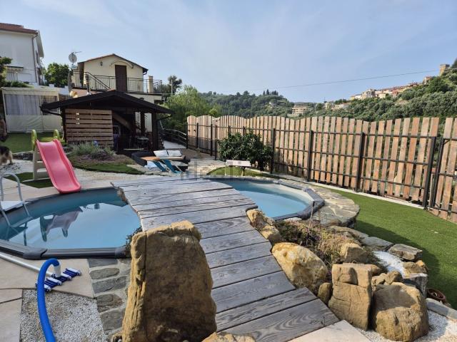 Casa in vendita a Castellaro, Liguria