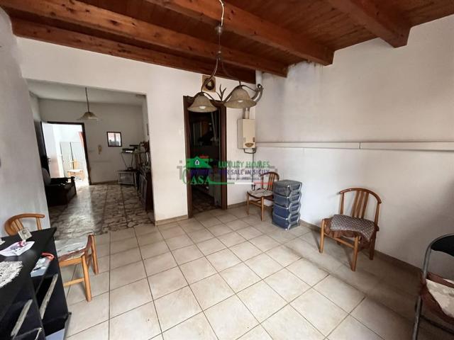 Casa in vendita a Comiso, Sicilia
