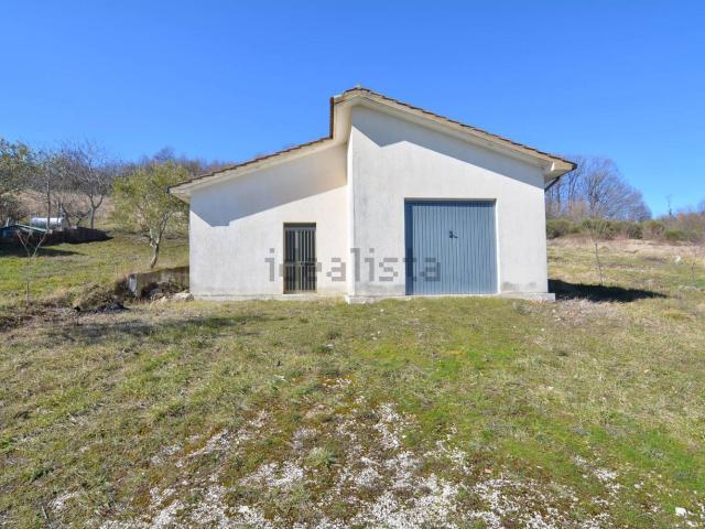 Casa in vendita a Lioni, Avellino