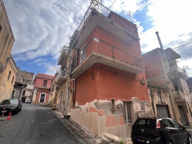 Casa in vendita a Lentini, Sicilia