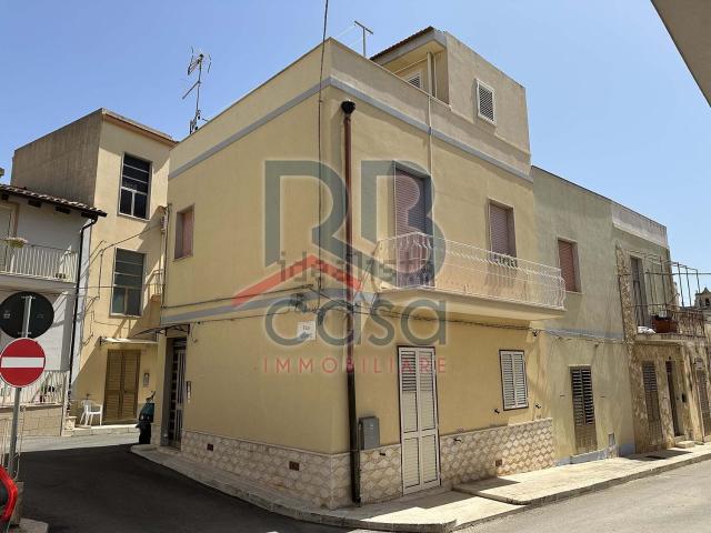 Casa in vendita a Ispica, Sicilia