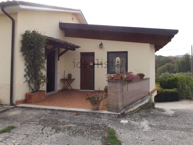 Casa in vendita a Oricola, Abruzzo