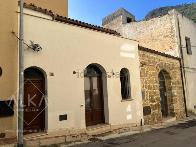 Casa in vendita a Castellammare Del Golfo, Sicilia