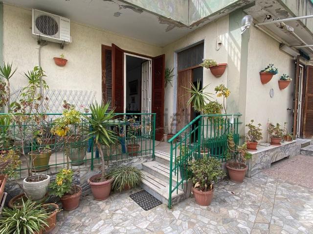 Casa in vendita a Portici, Campania