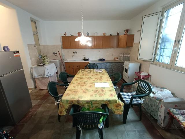 Casa in vendita a Giarre, Sicilia