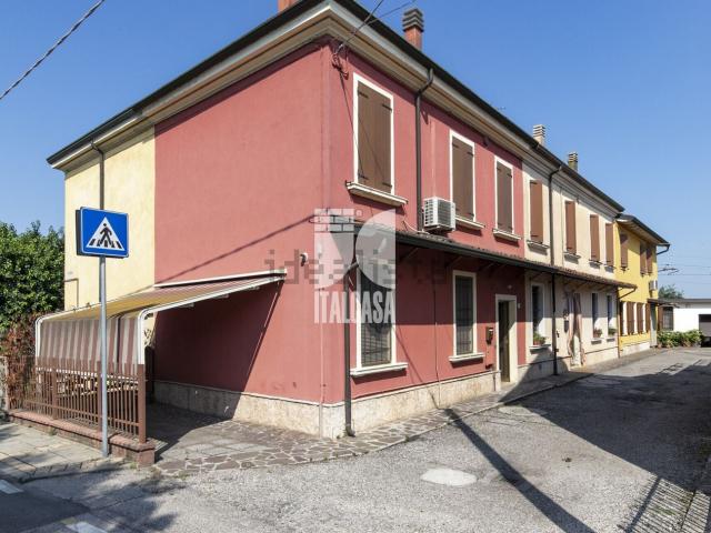 Casa in vendita a Sant'Antonio, Porto Mantovano