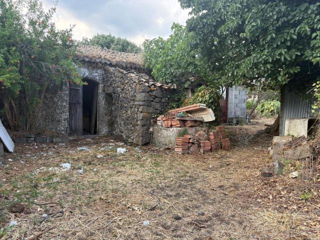 Casa in vendita a Pedara, Sicilia