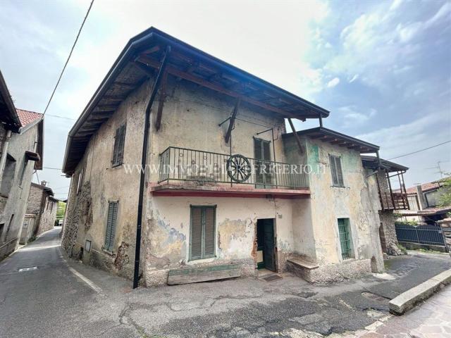 Casa in vendita a Caprino Bergamasco, Lombardia