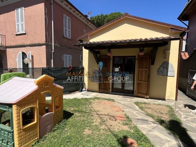 Casa in vendita a San Carlo, Marina Di Massa