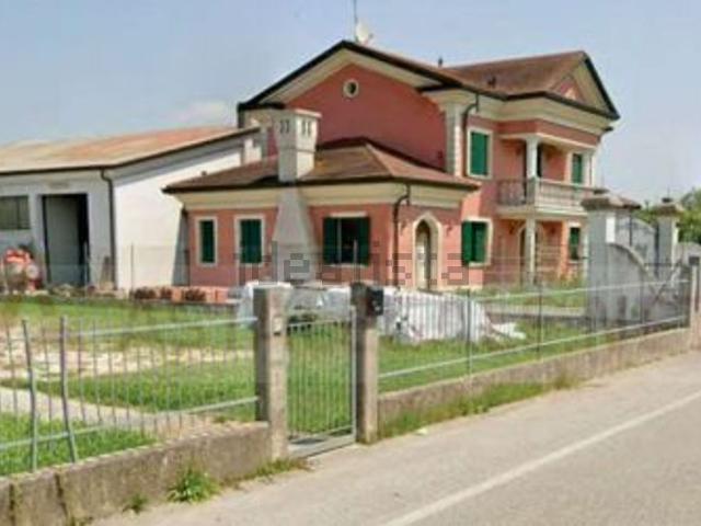 Casa in vendita a Ariano nel Polesine, Rovigo
