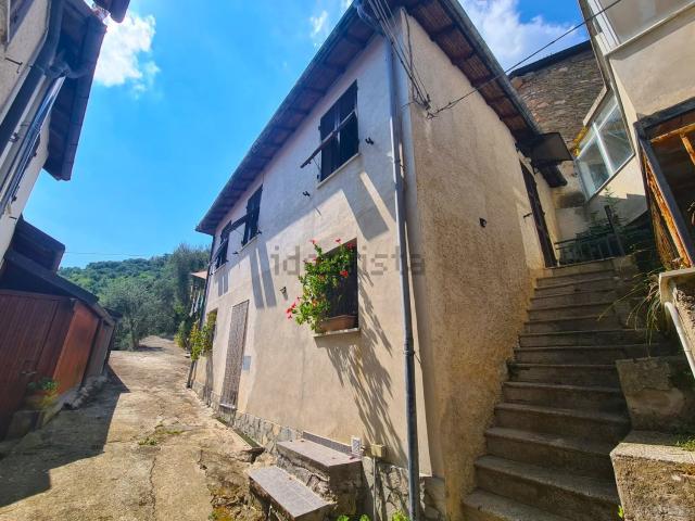 Casa in vendita a Casanova Lerrone, Liguria