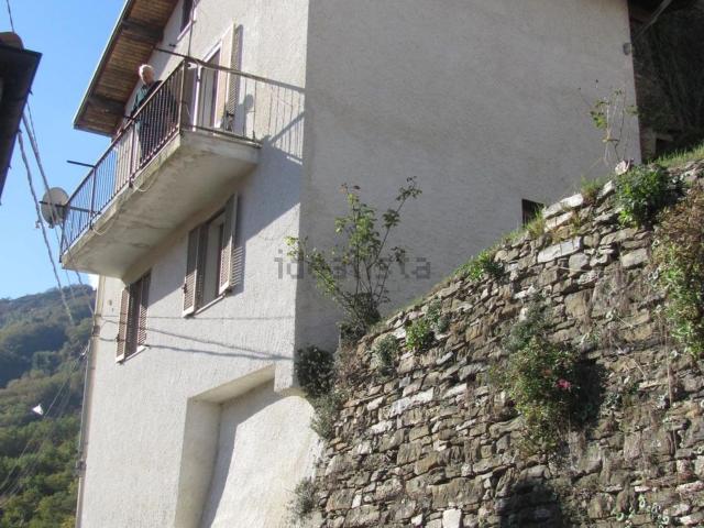Casa in vendita a Testico, Liguria