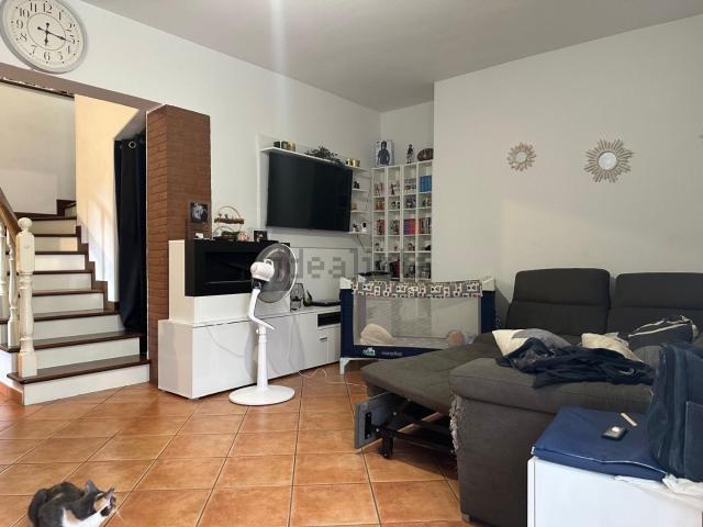 Casa in vendita a Piacenza, Reggio Emilia