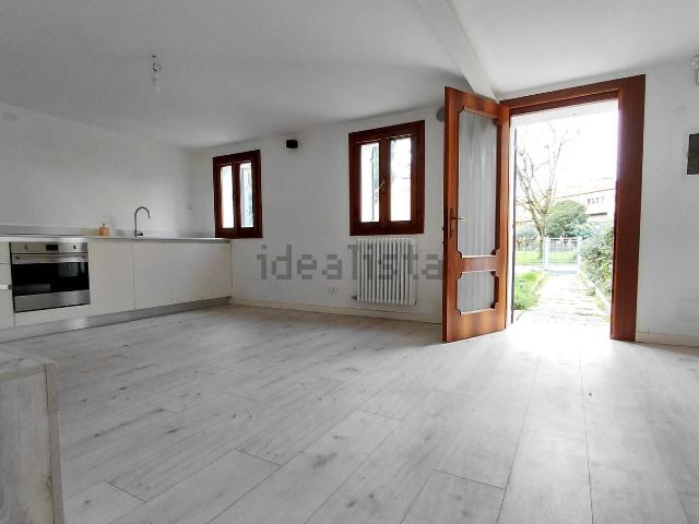 Casa in vendita a Spresiano, Veneto