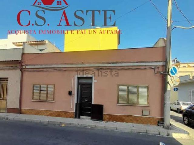 Casa in vendita a Avola, Siracusa