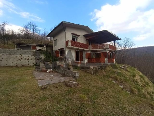 Casa in vendita a Villa Basilica, Toscana