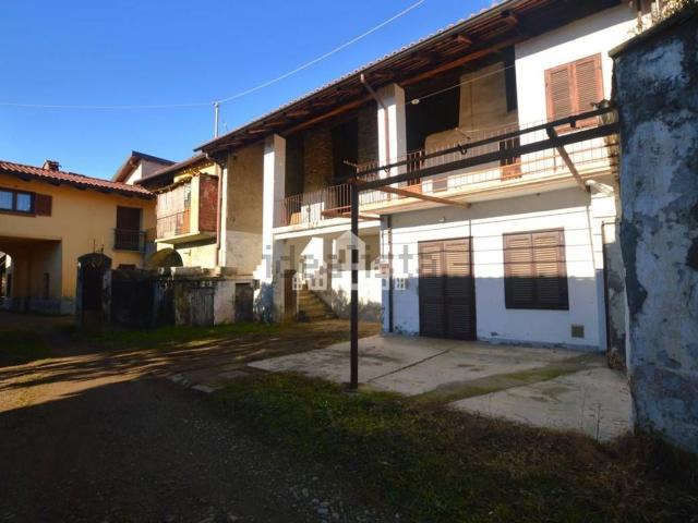 Casa in vendita a Salto, Piemonte