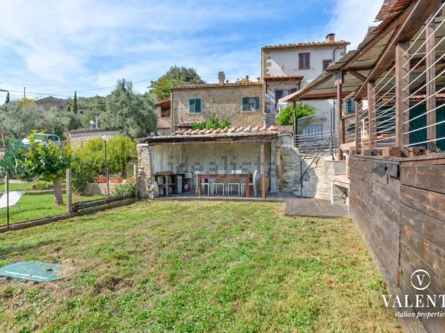 Casa in vendita a Tavarnelle-Sant'Eusebio, Cortona