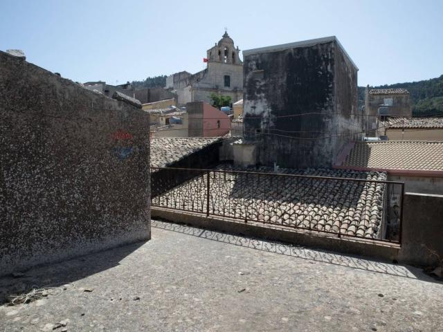 Casa in vendita a Chiaramonte Gulfi, Sicilia