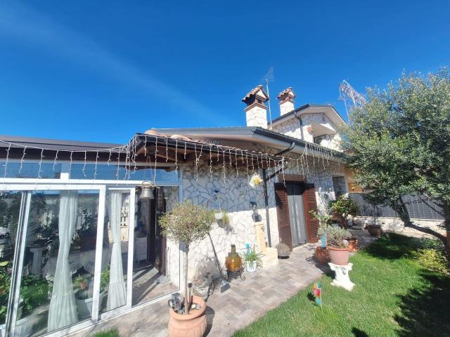 Casa in vendita a Guidonia Montecelio, Roma Capitale