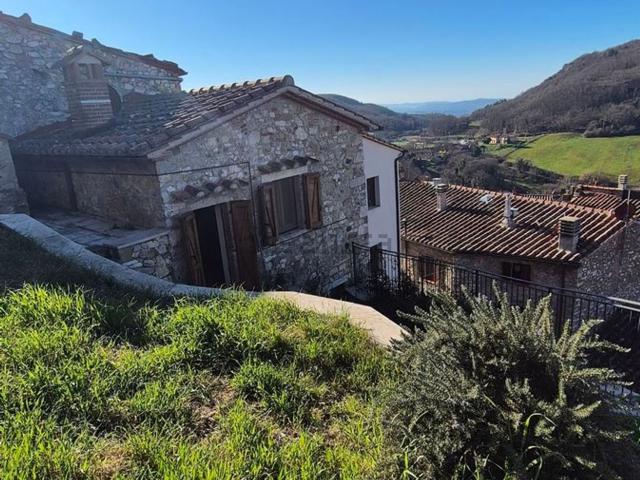 Casa in vendita a Unione dei Comuni Montani Amiata Grossetana, Semproniano