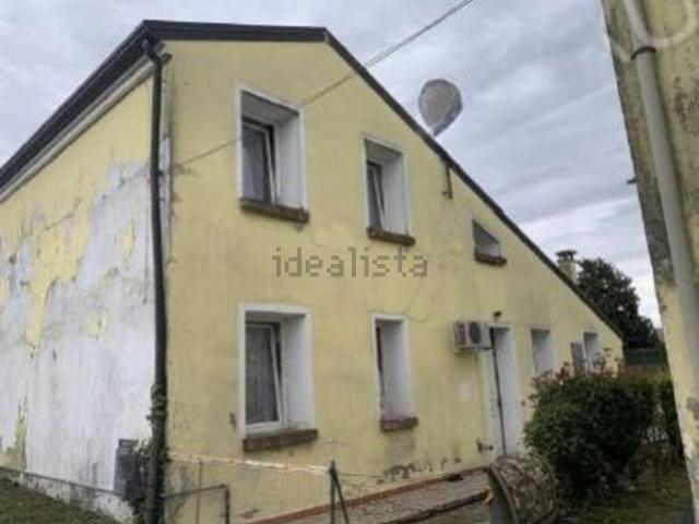 Casa in vendita a Menà, Castagnaro