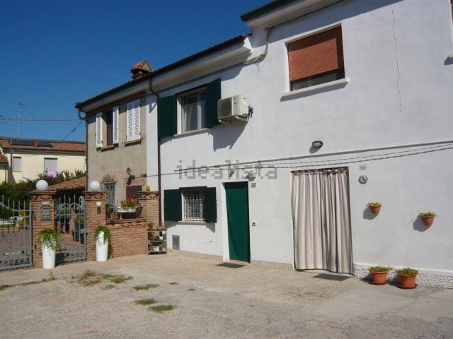 Casa in vendita a Ferrara, Reggio Emilia