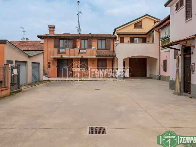 Casa in vendita a Sordio, Lombardia