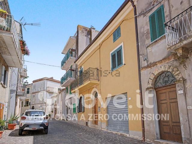 Casa in vendita a Castilenti, Teramo