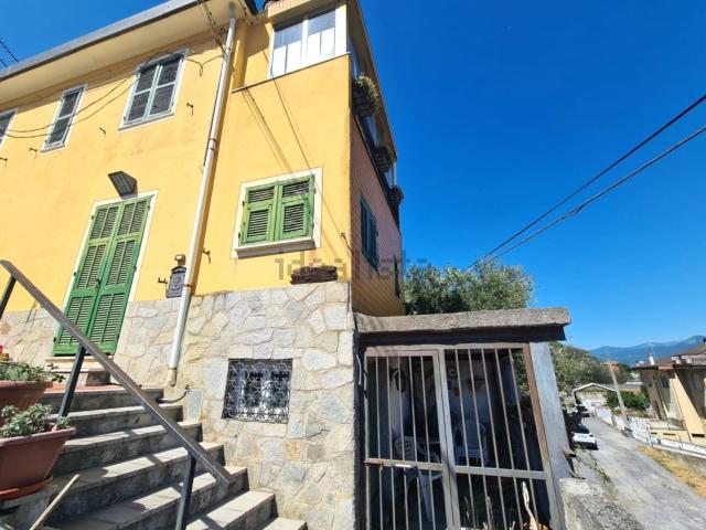 Casa in vendita a Vadino, Albenga