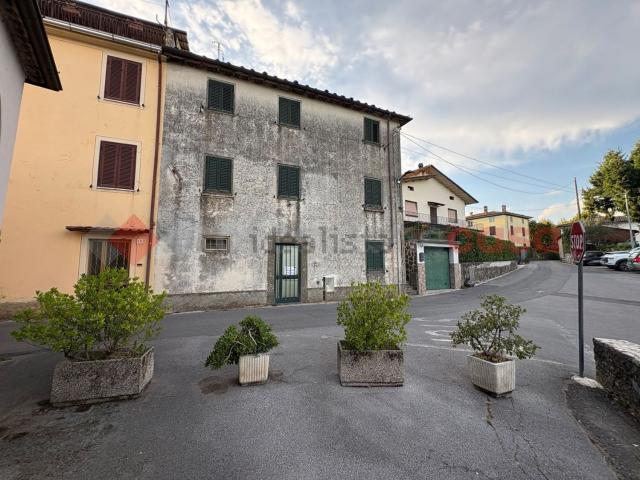 Casa in vendita a Unione dei comuni Media Valle del Serchio, Coreglia Antelminelli