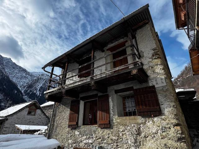 Casa in vendita a Bannio Anzino, Piemonte