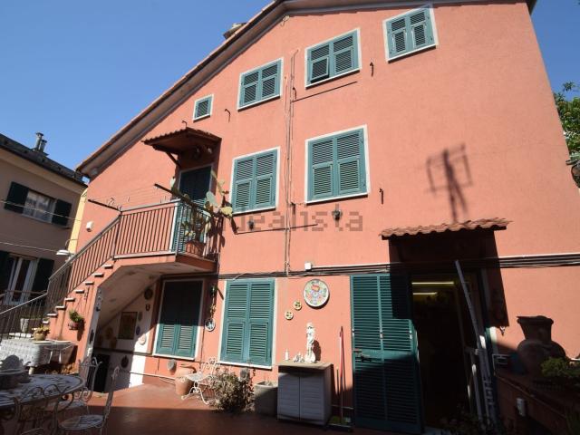 Casa in vendita a Ponente, Serra Riccò
