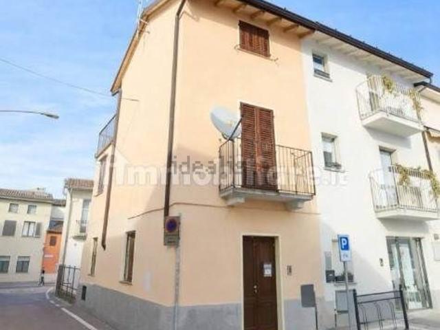 Casa in vendita a Bagnolo Cremasco, Lombardia