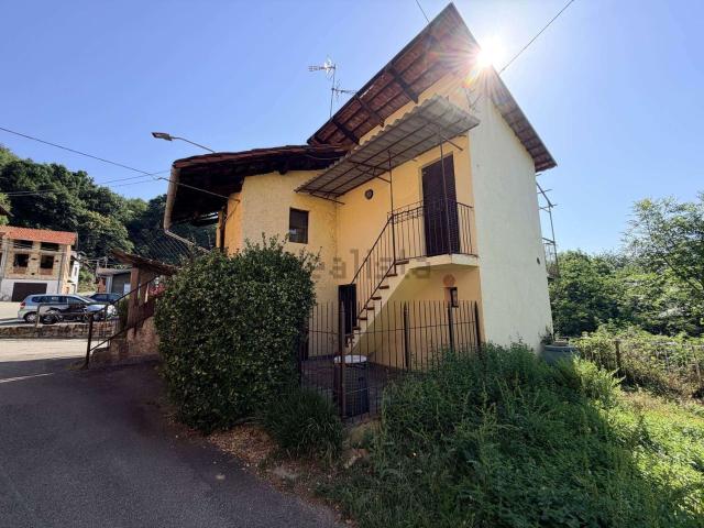 Casa in vendita a Valdilana, Piemonte